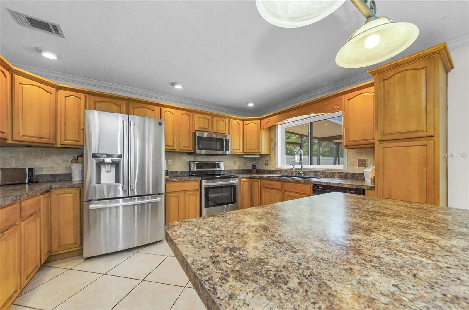 8329 BROKEN WILLOW LN