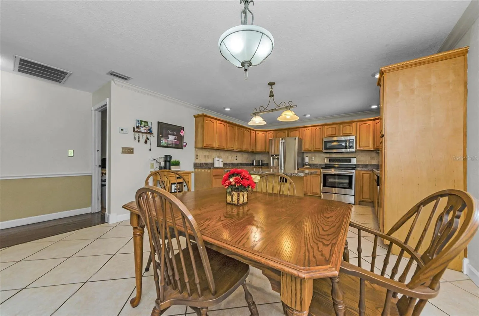 8329 BROKEN WILLOW LN
