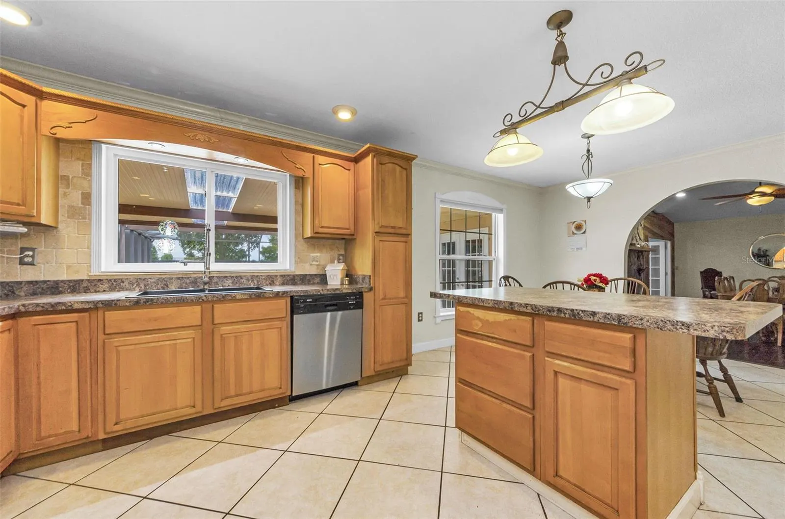 8329 BROKEN WILLOW LN