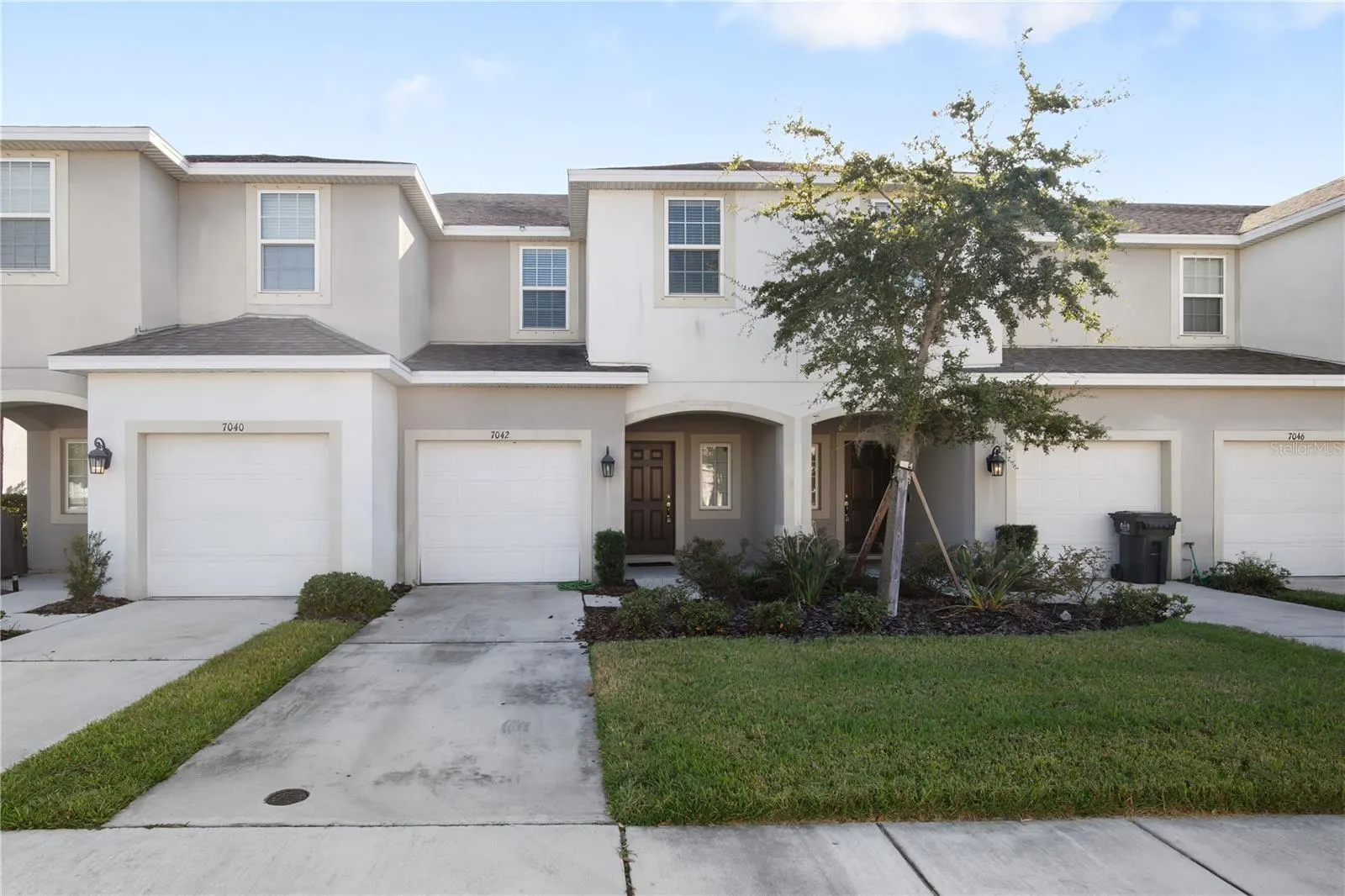 7042 SUMMER HOLLY PL