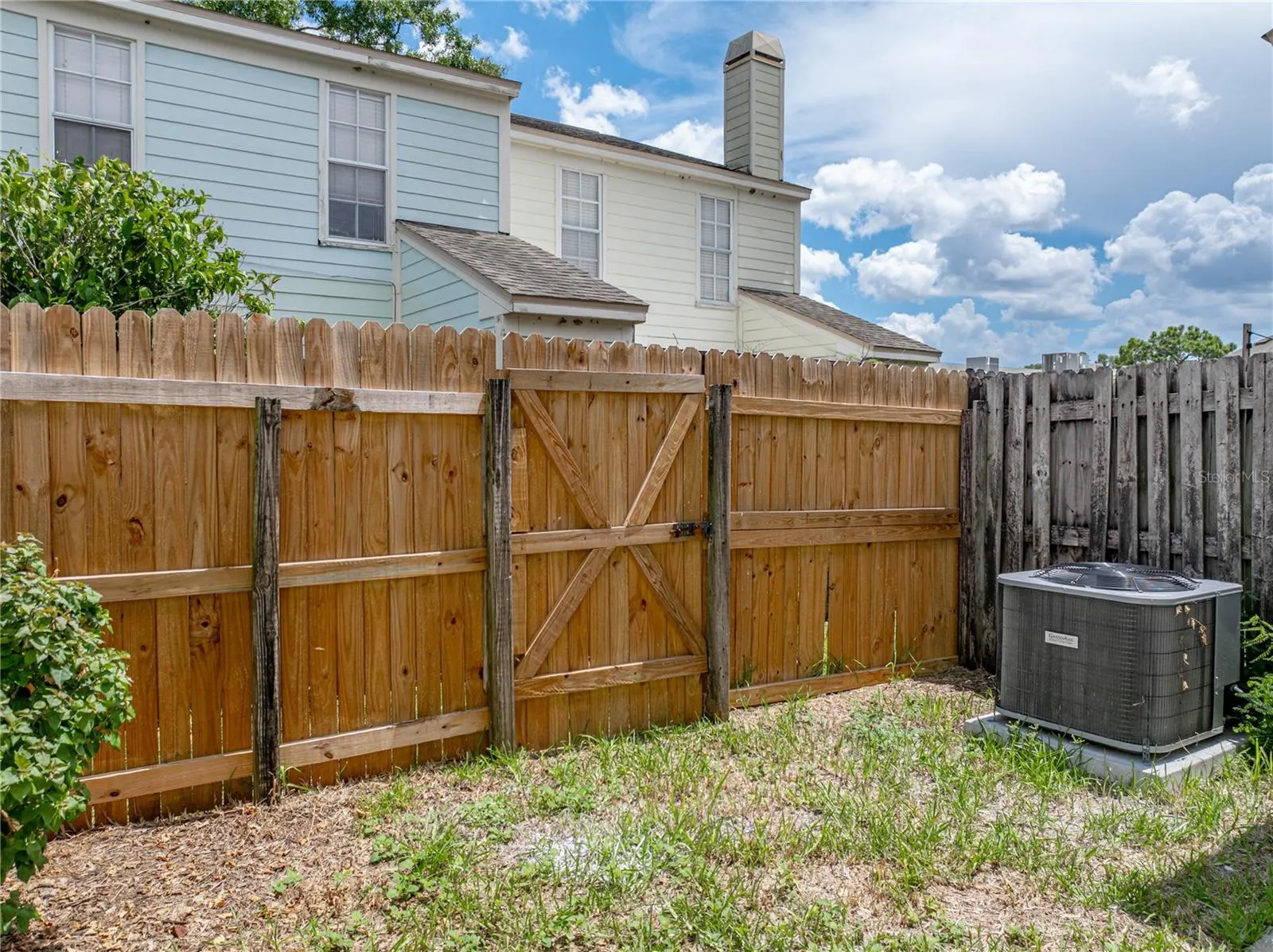 1816 MILL RUN CIR