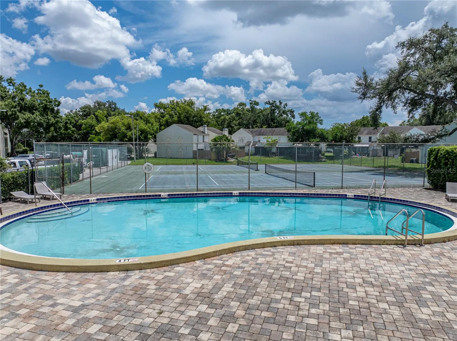 1816 MILL RUN CIR