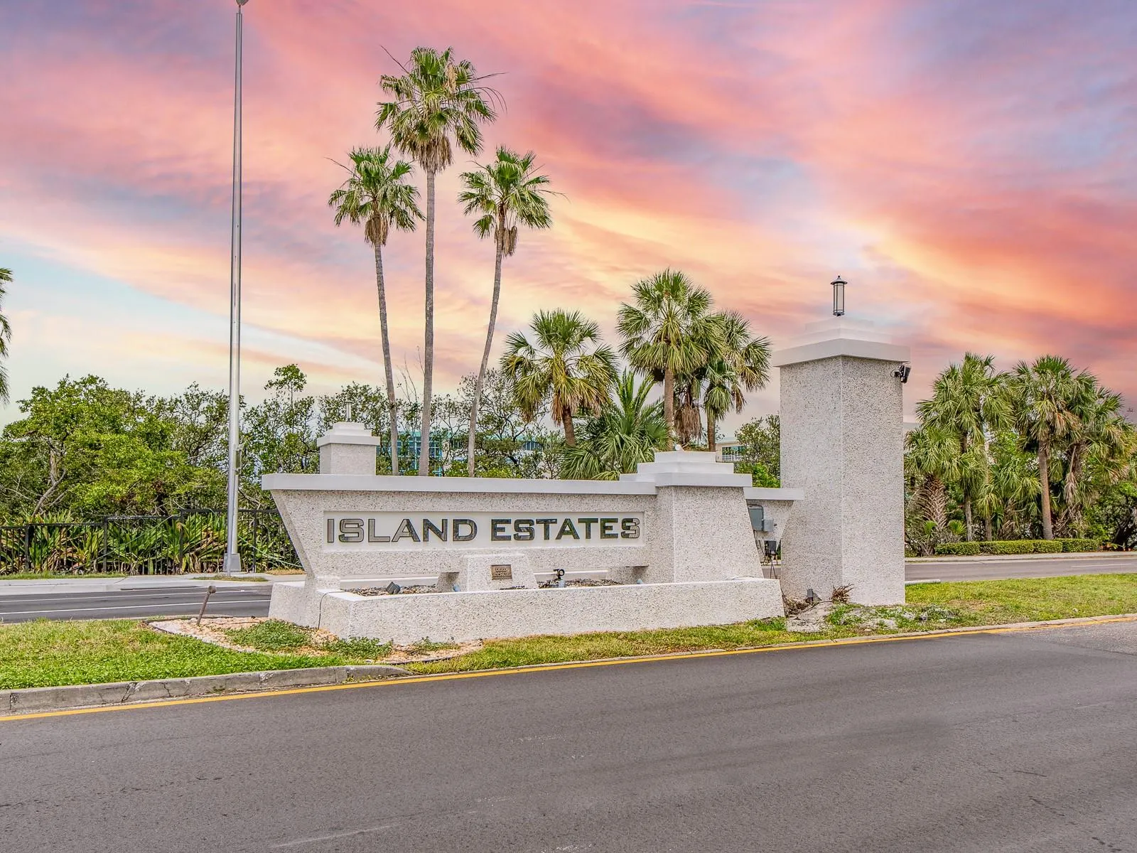 51 ISLAND WAY #800, #800