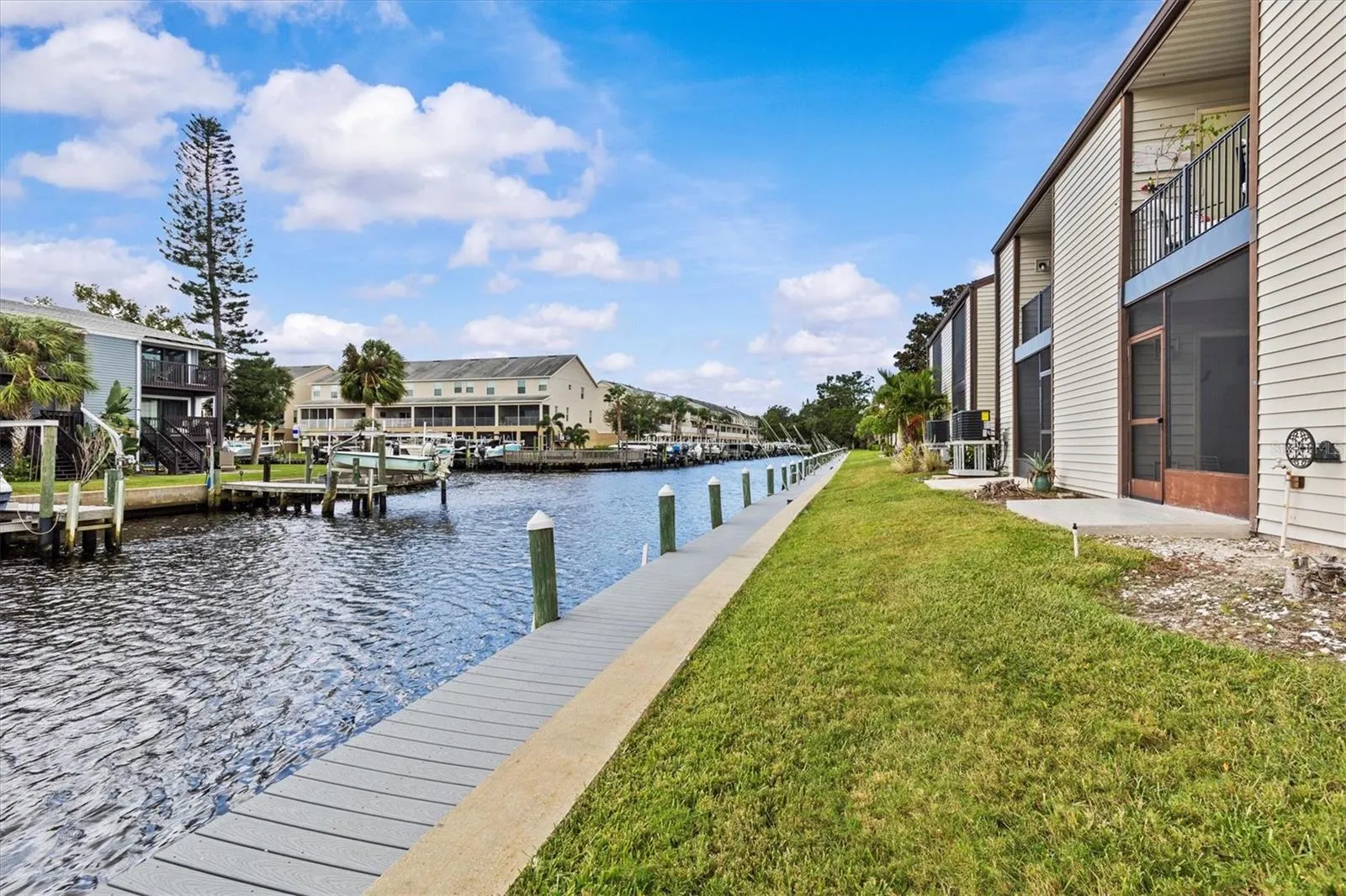 388 MOORINGS COVE DR #6E, #6E