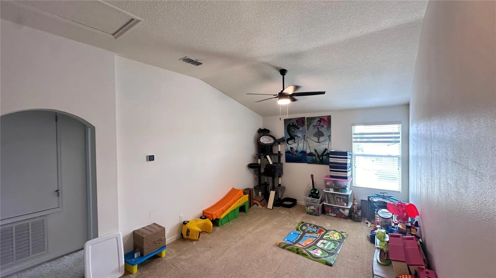 525 WATERSIDE POINTE DR