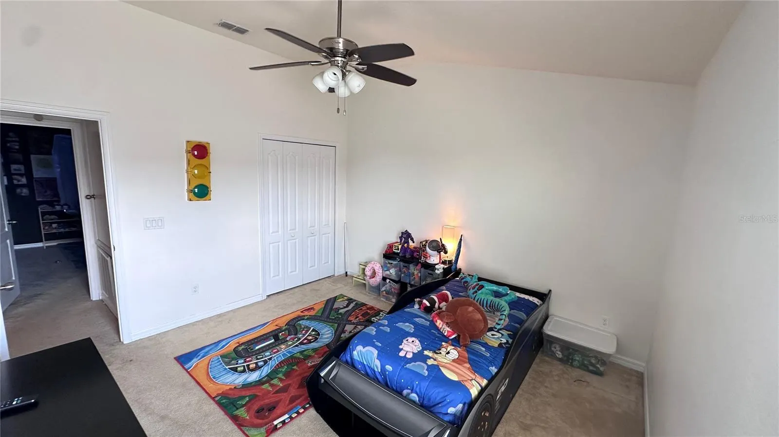 525 WATERSIDE POINTE DR