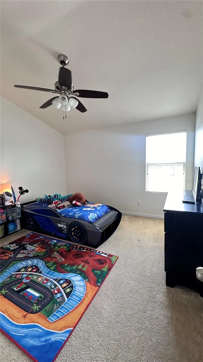 525 WATERSIDE POINTE DR