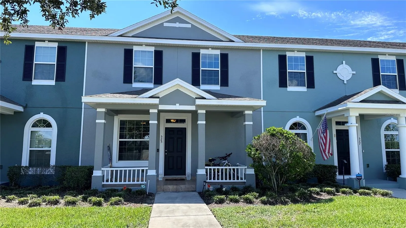 525 WATERSIDE POINTE DR
