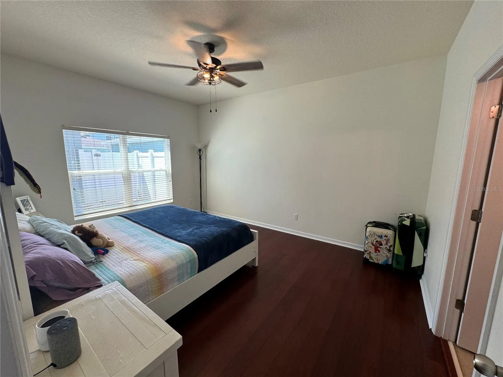 525 WATERSIDE POINTE DR