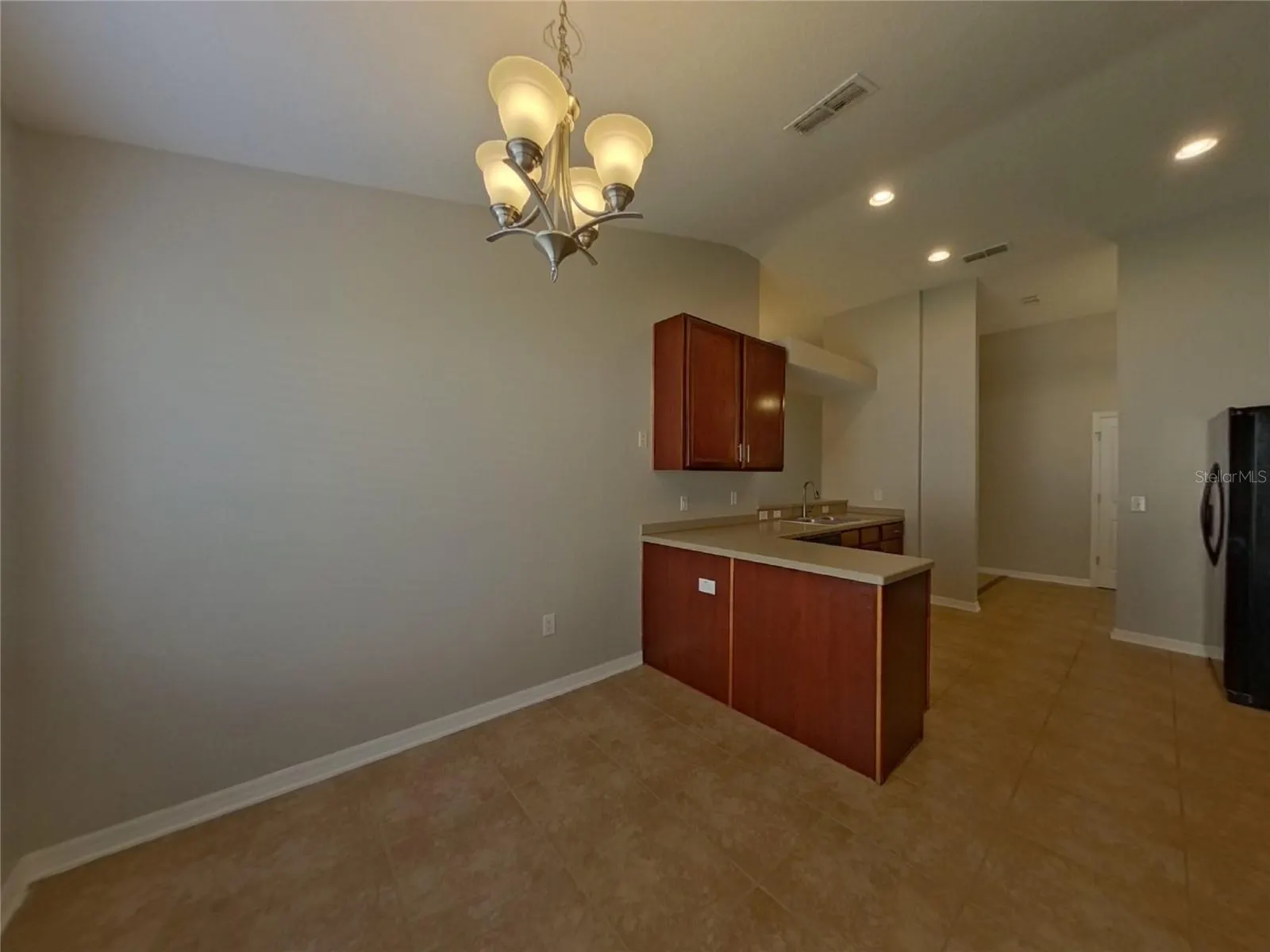2420 DEER CREEK BLVD