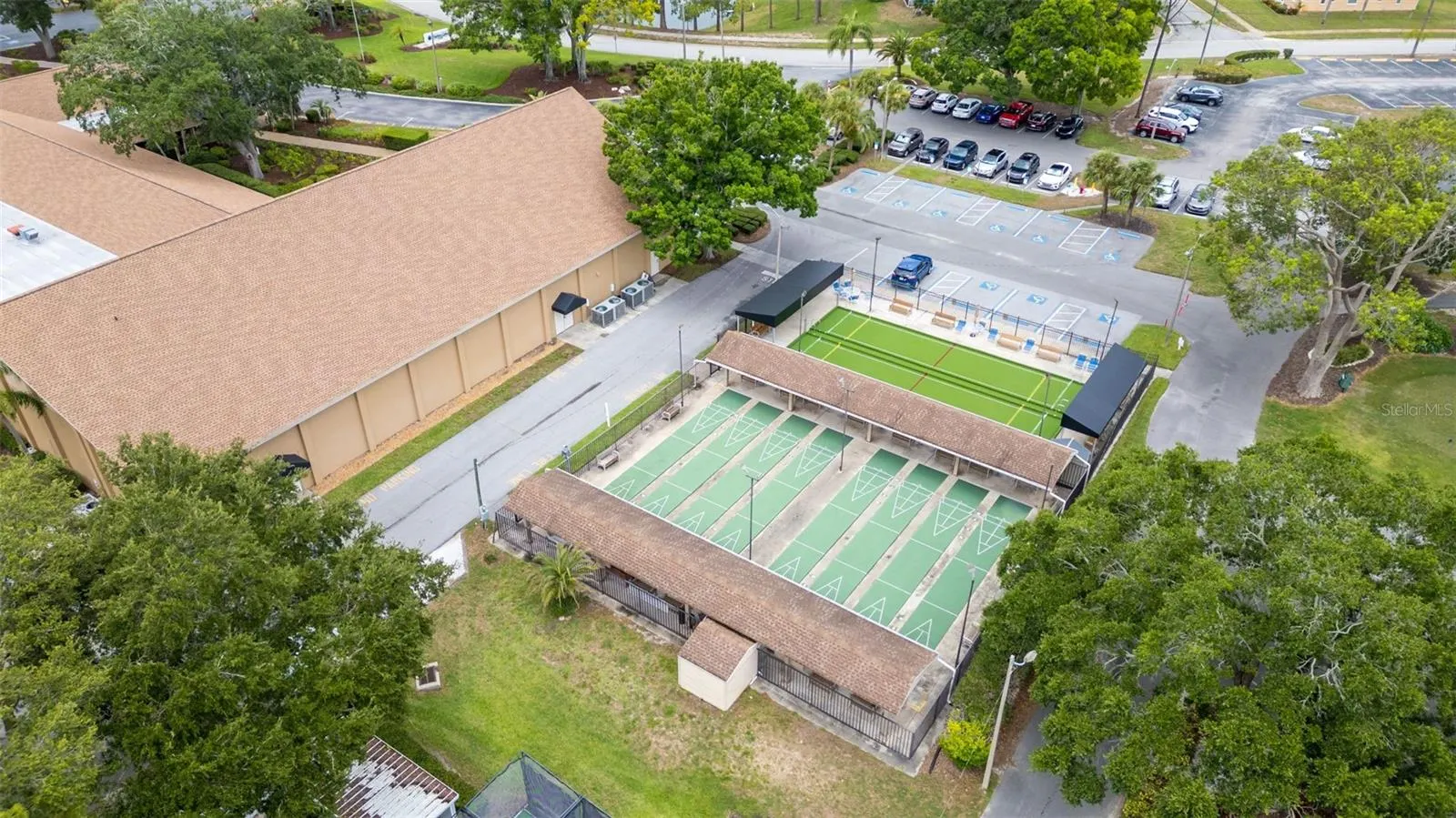 2700 NEBRASKA AVE #2-203, #2-203