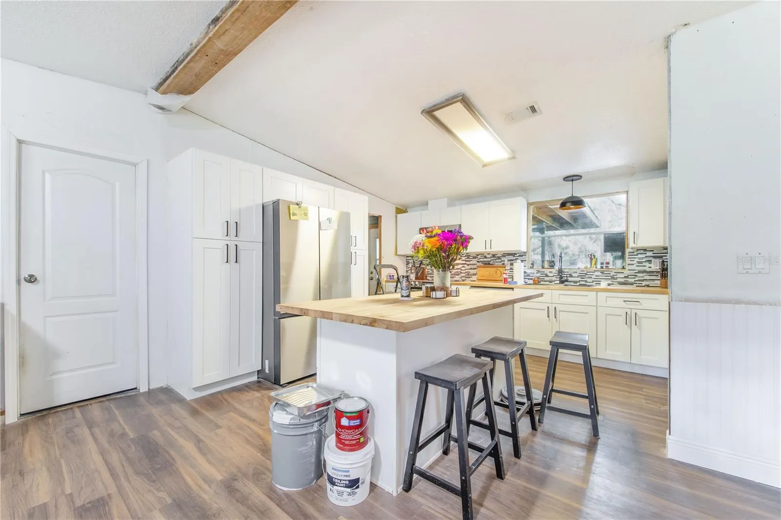 2852 TOM BREWER LN