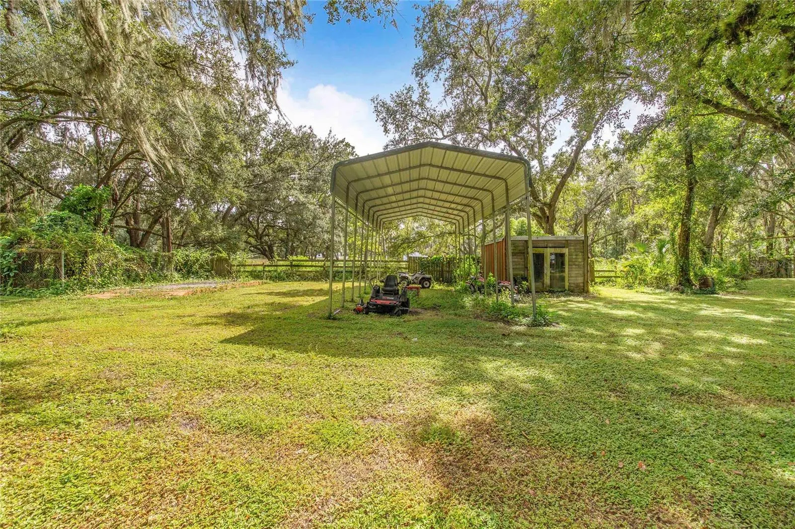 2852 TOM BREWER LN