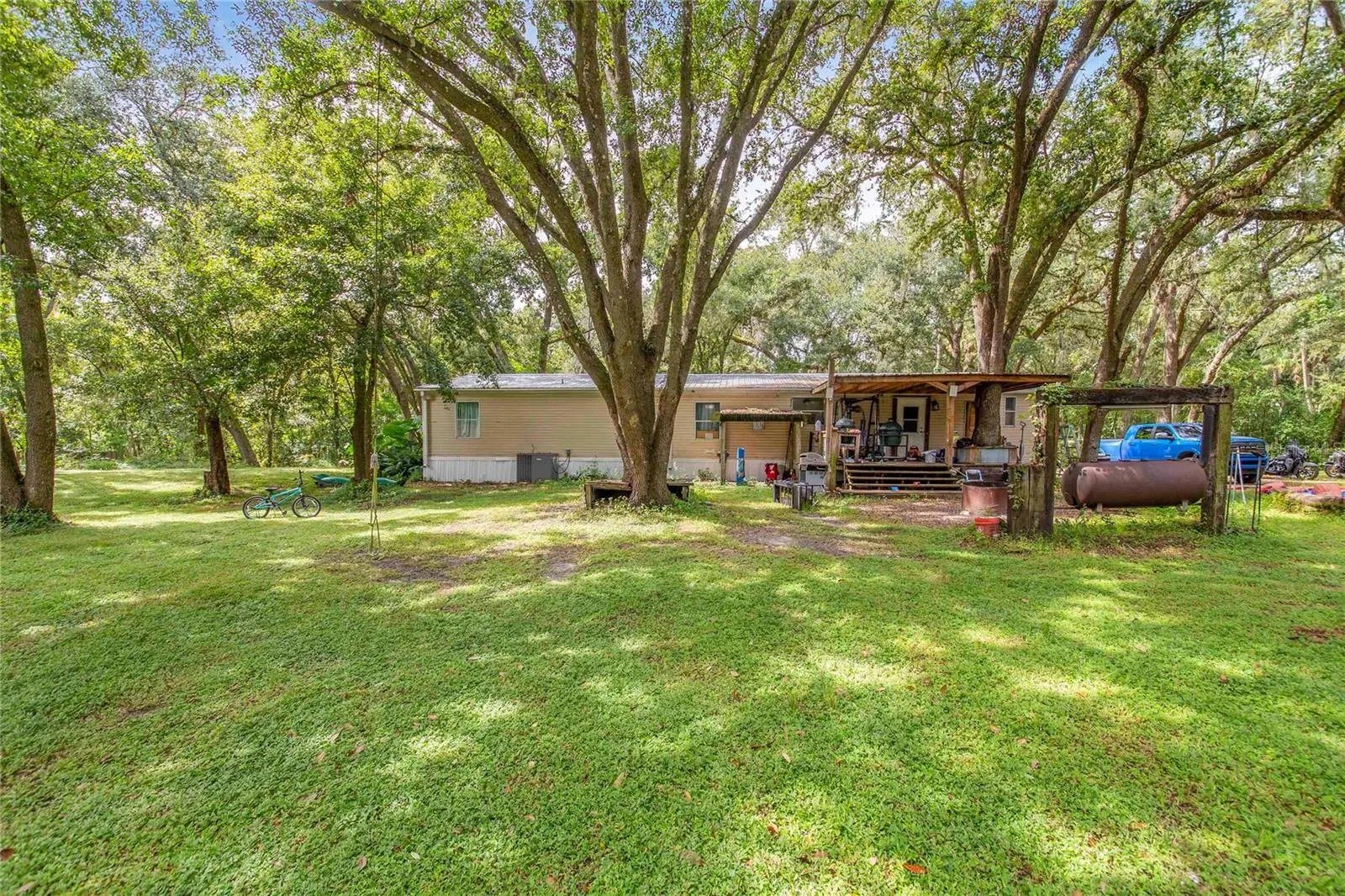 2852 TOM BREWER LN