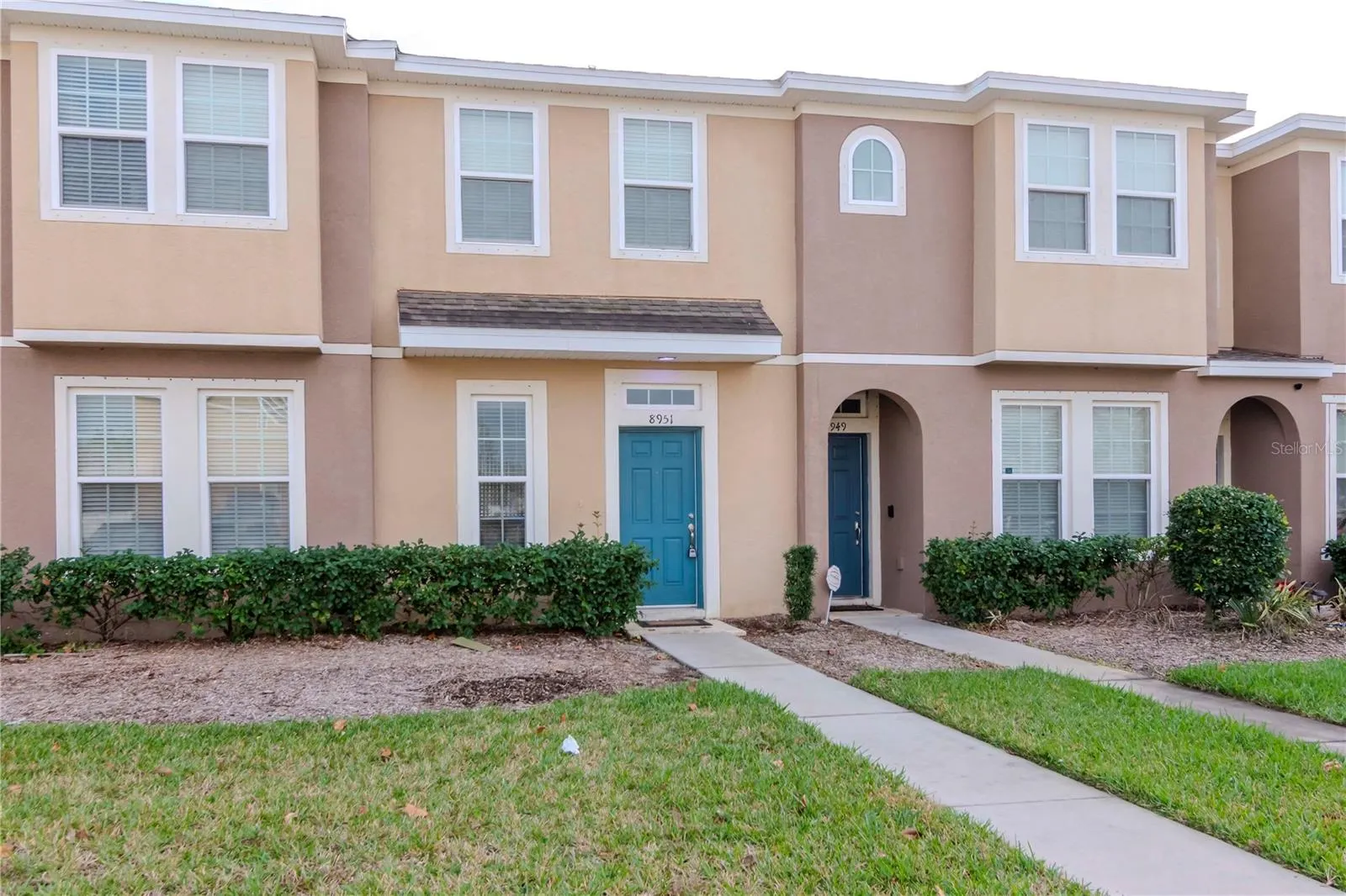 8951 WALNUT GABLE CT