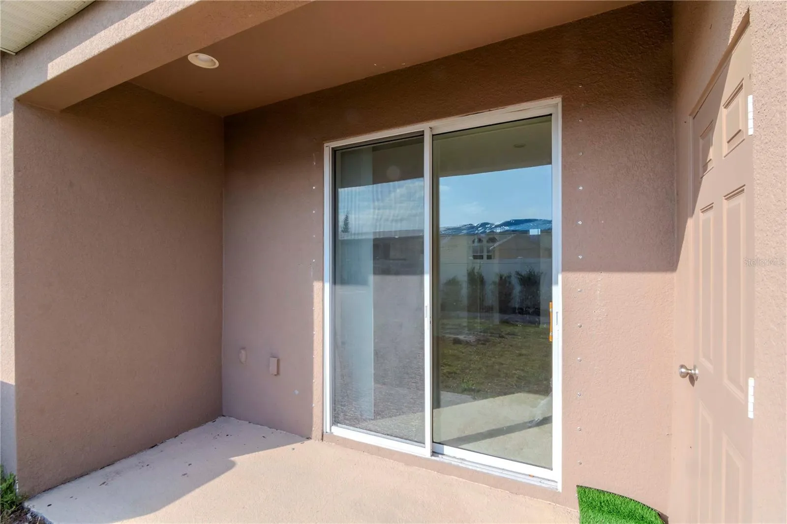 8951 WALNUT GABLE CT