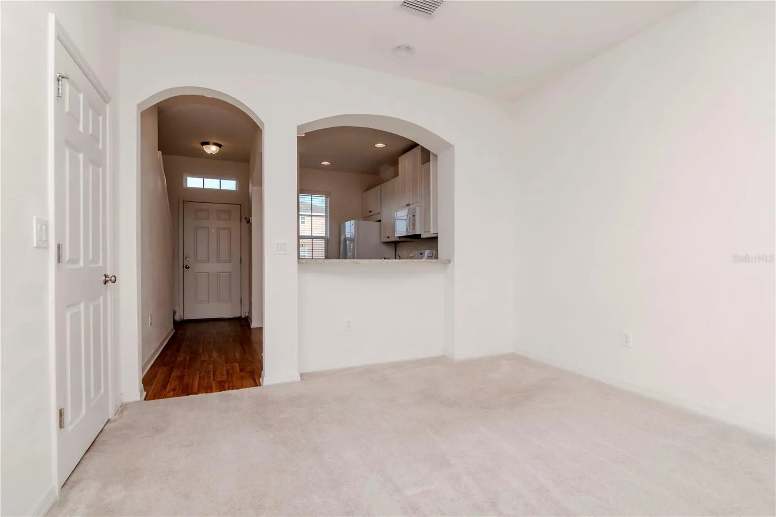 8951 WALNUT GABLE CT