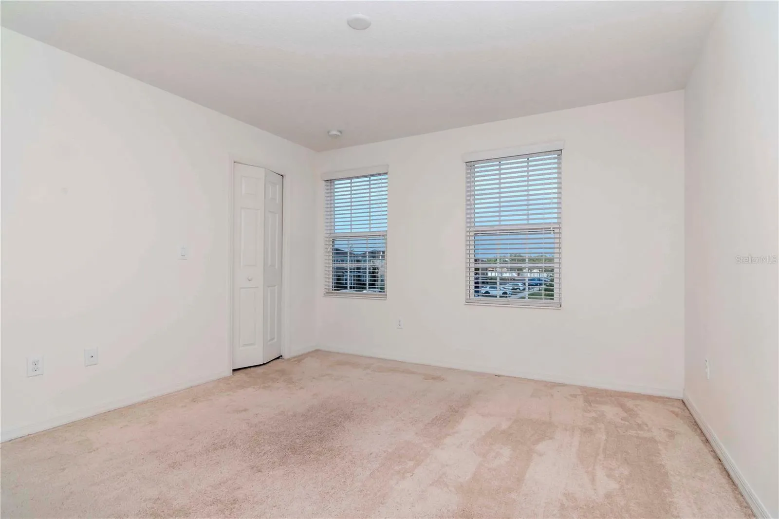 8951 WALNUT GABLE CT