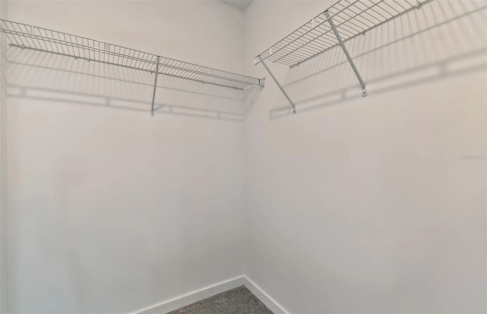 3759 HORNBEAM RD