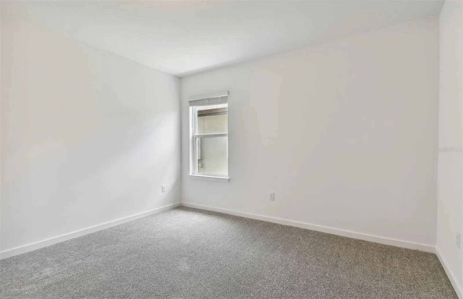 3759 HORNBEAM RD