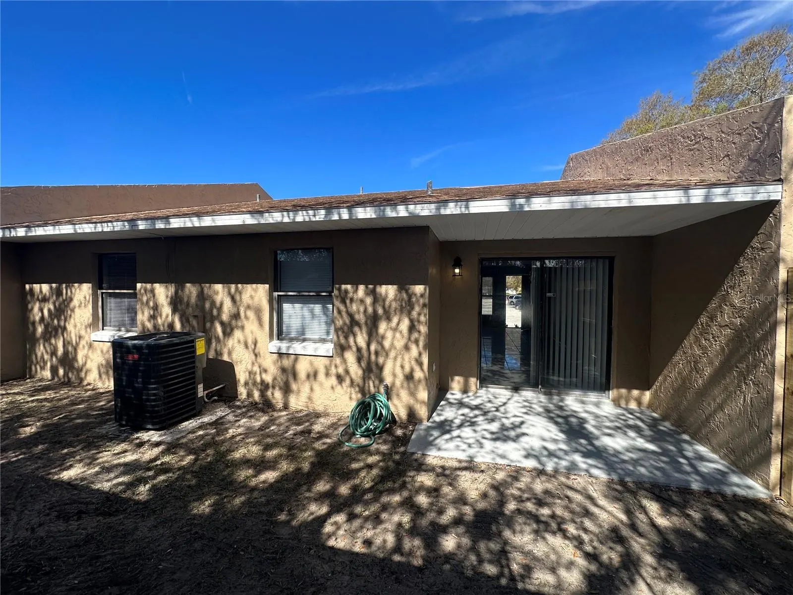 185 LAKESIDE HILLS LOOP