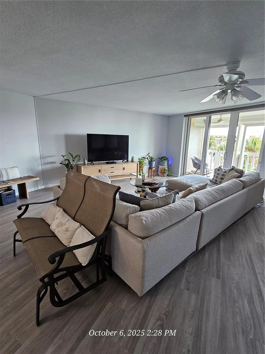 6500 SUNSET WAY #308, #308