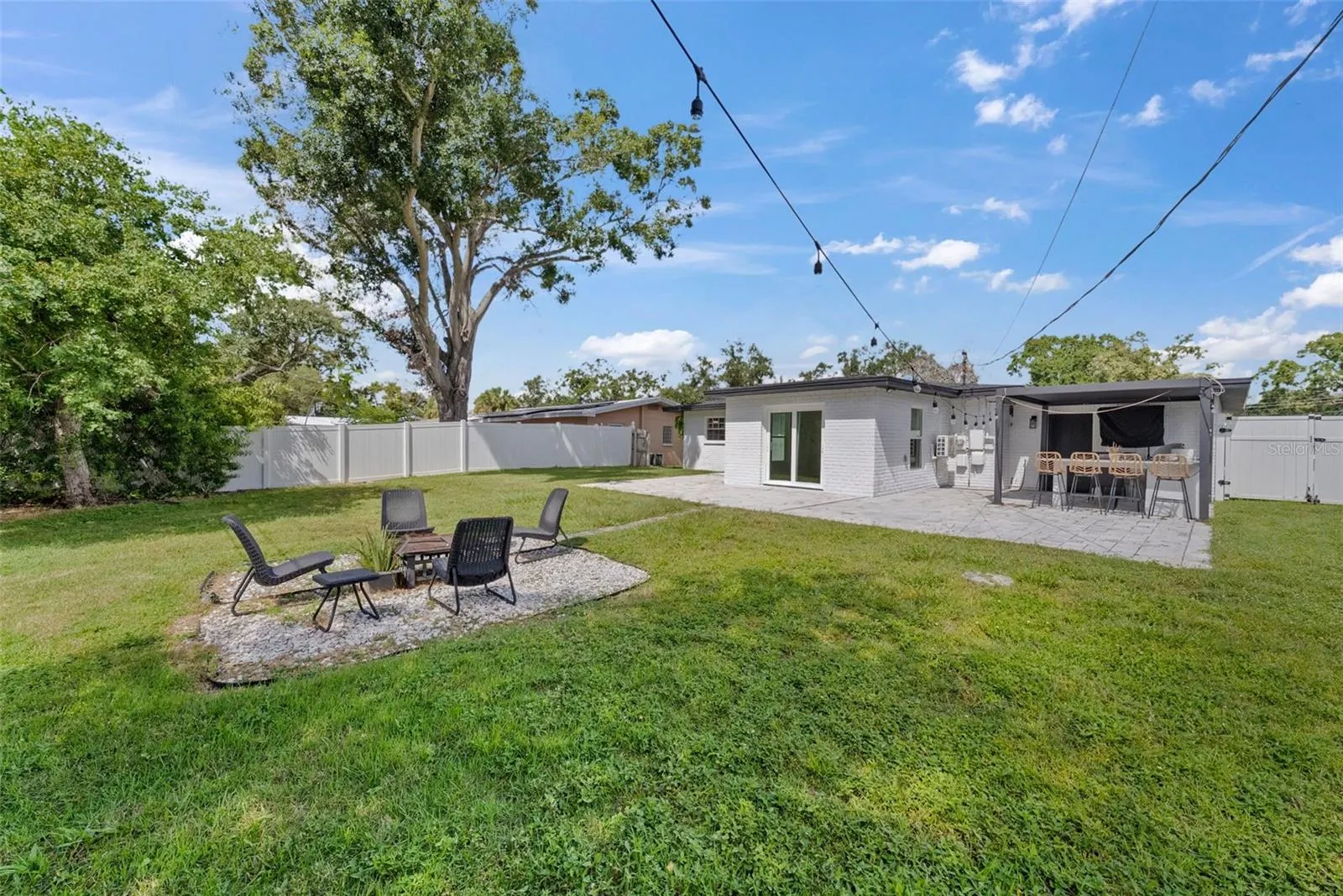 4714 W OAKELLAR AVE