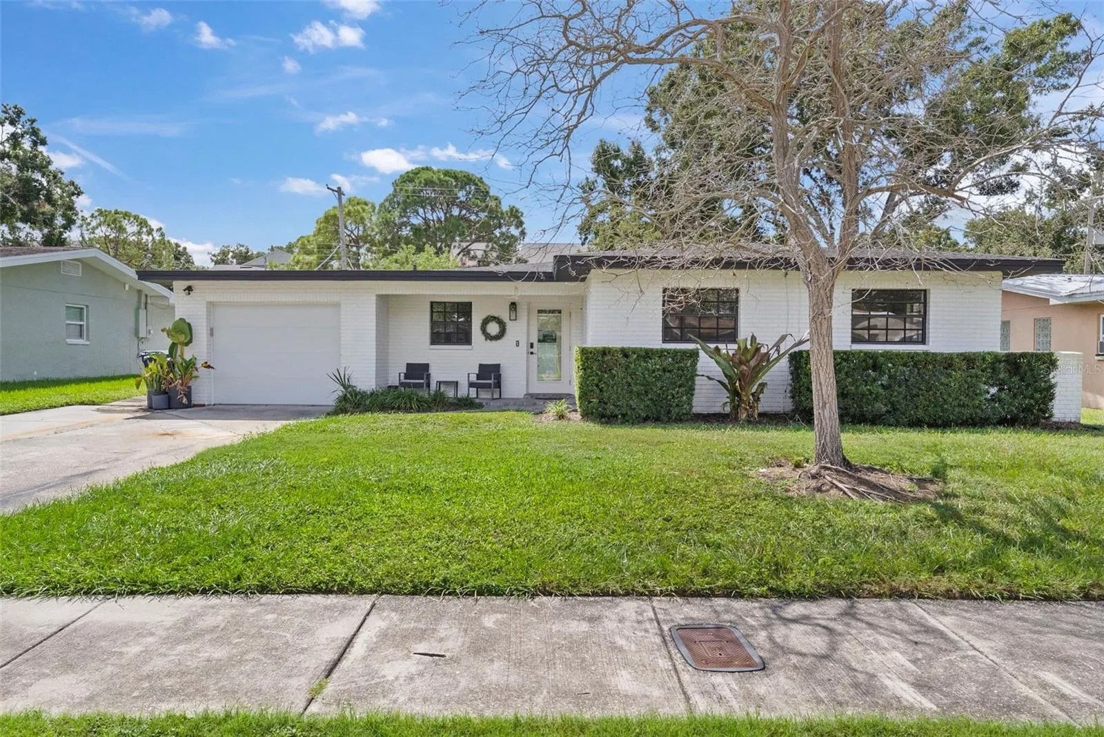 4714 W OAKELLAR AVE
