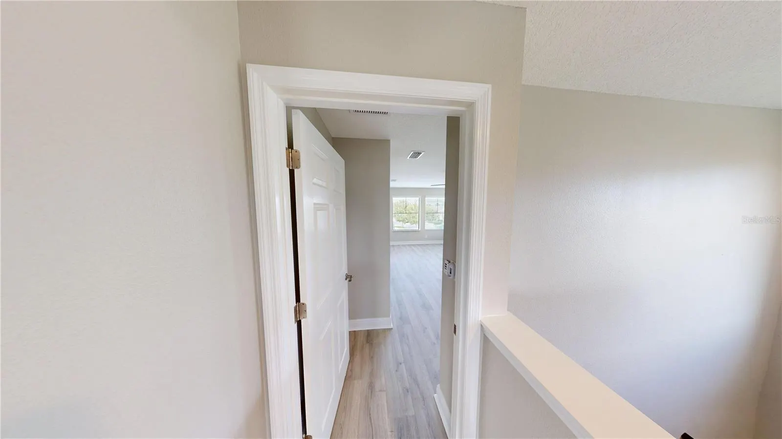6207 COLMAR PL