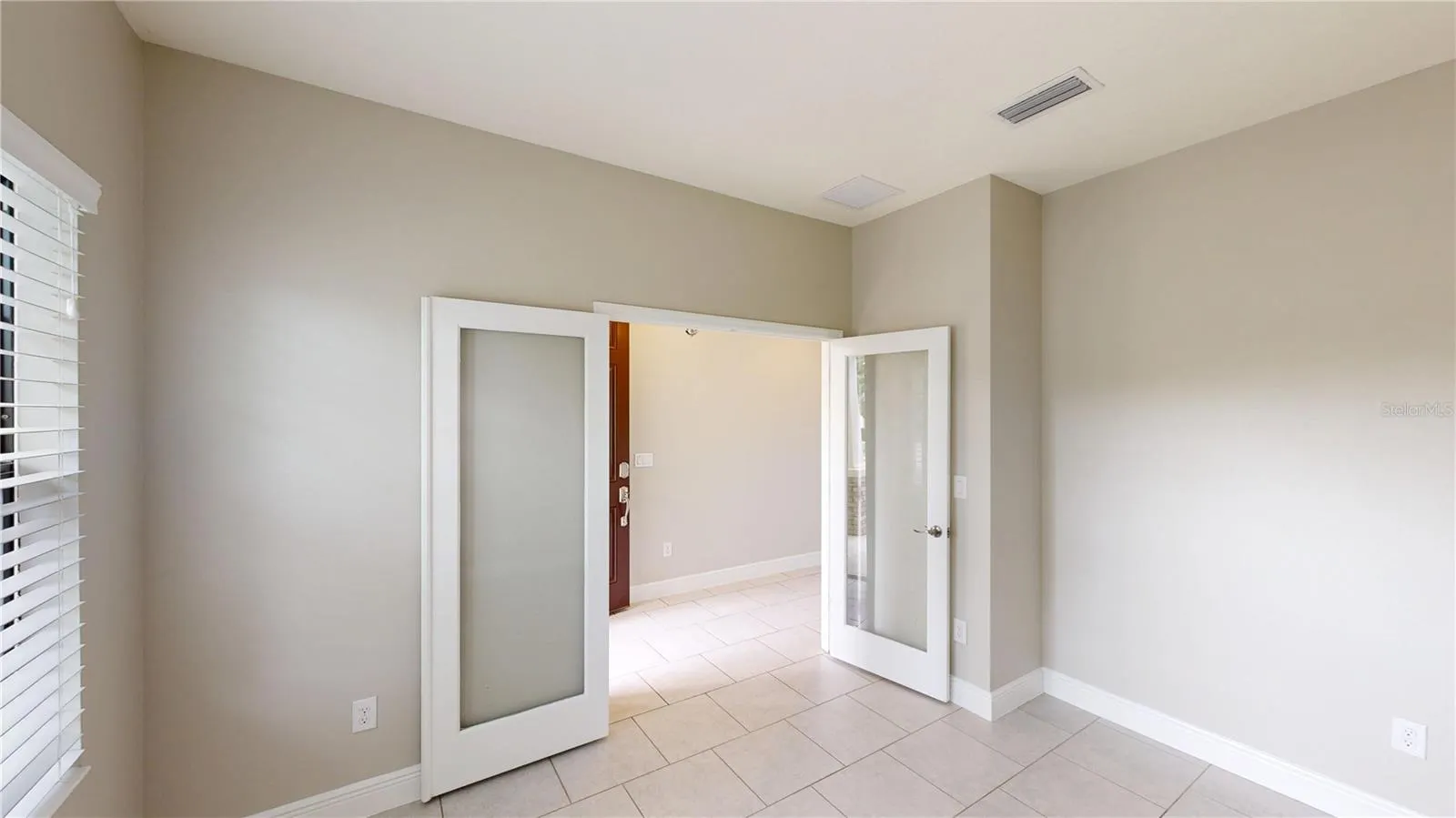 6207 COLMAR PL