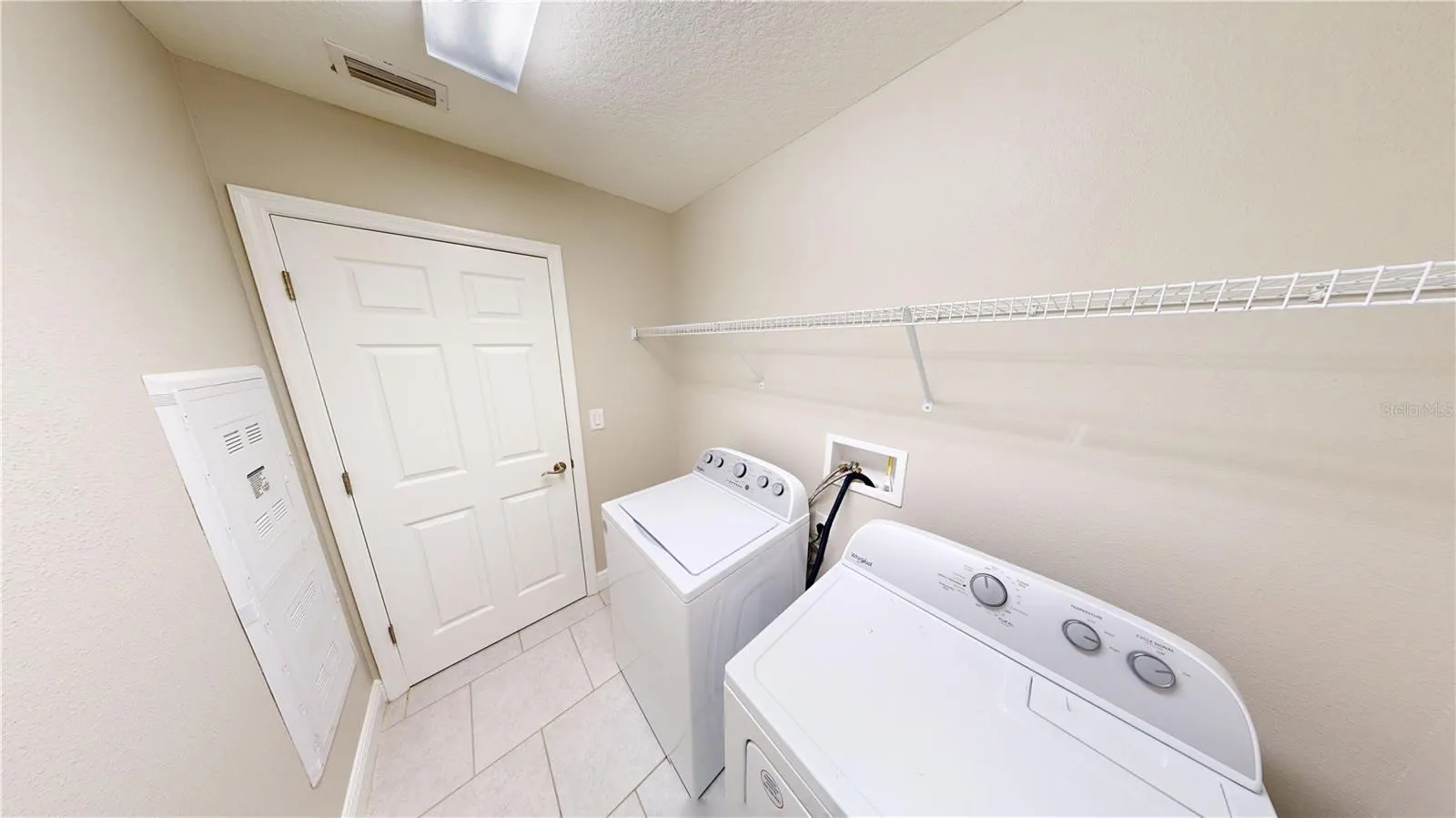 6207 COLMAR PL