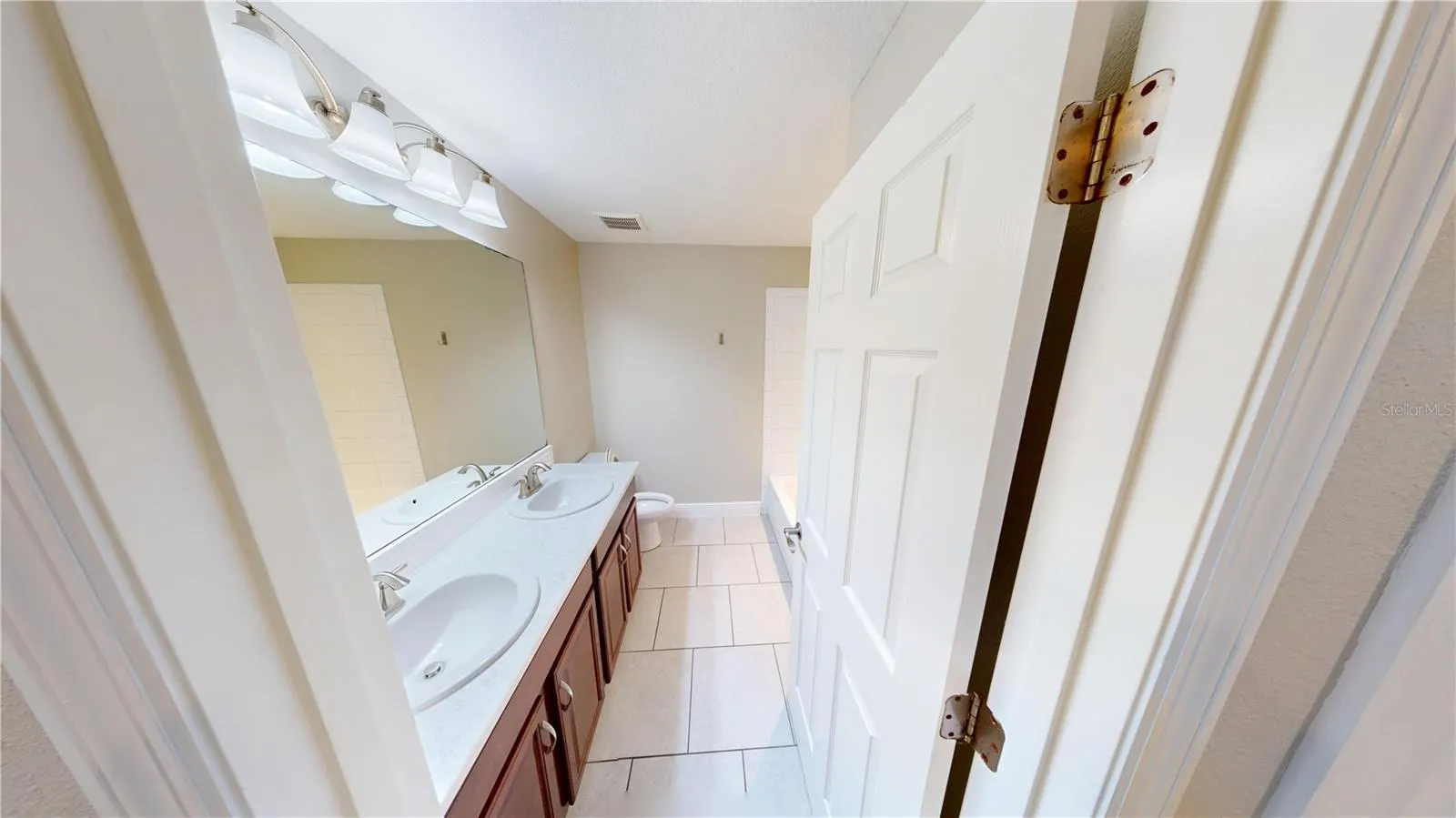 6207 COLMAR PL