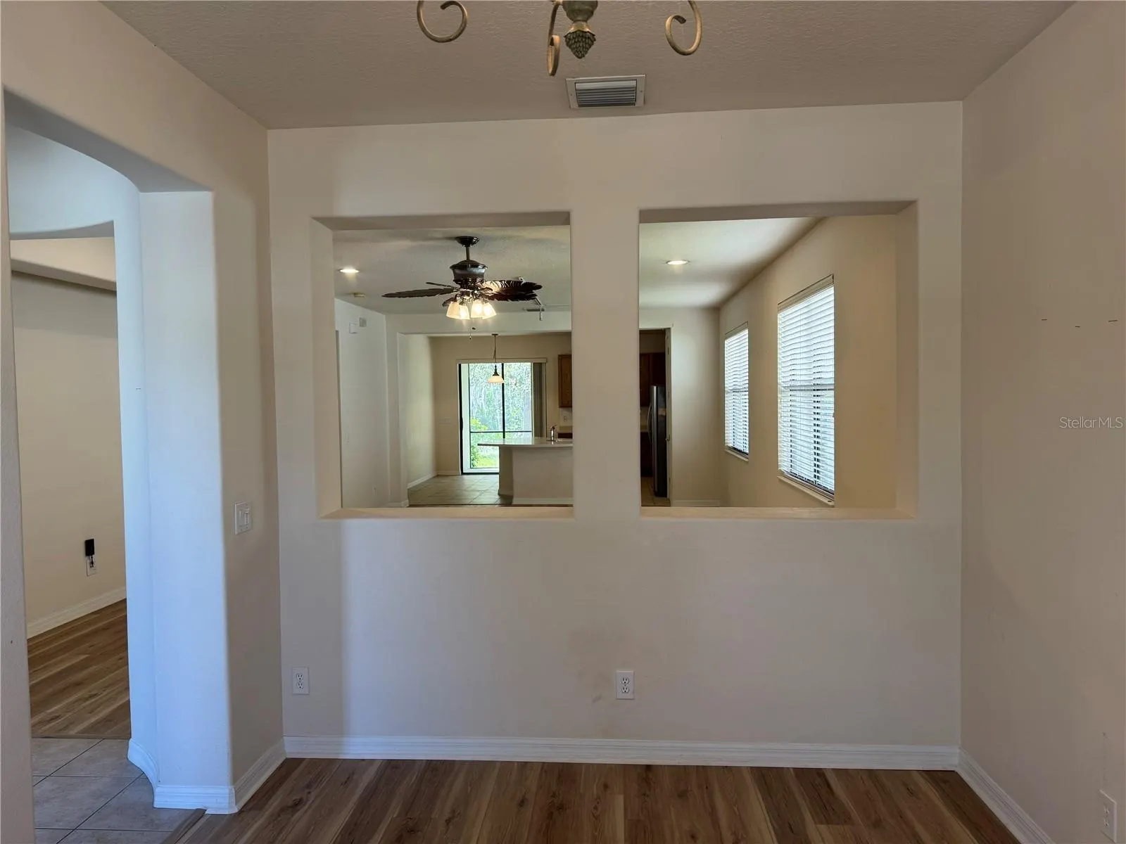 8237 DUNHAM STATION DR