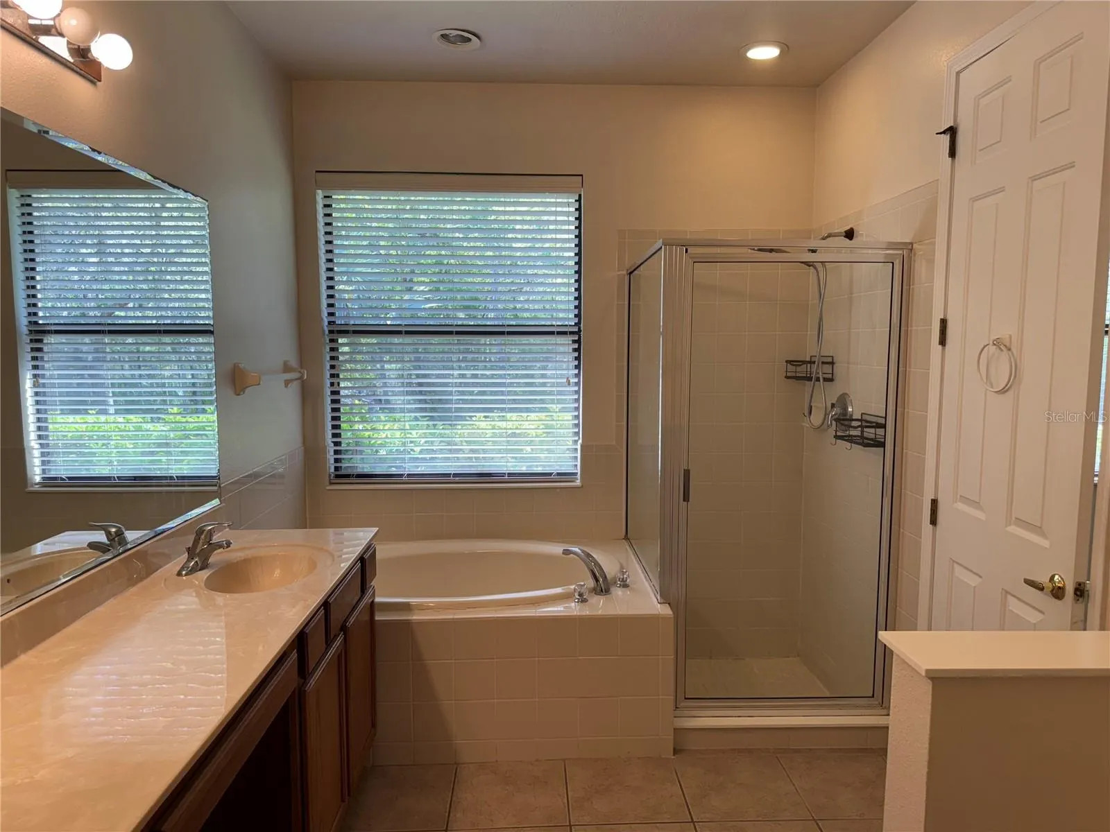 8237 DUNHAM STATION DR