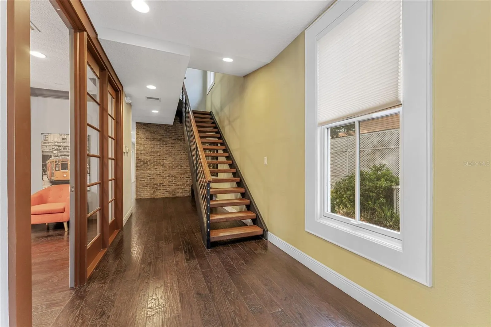 337 S PLANT AVE