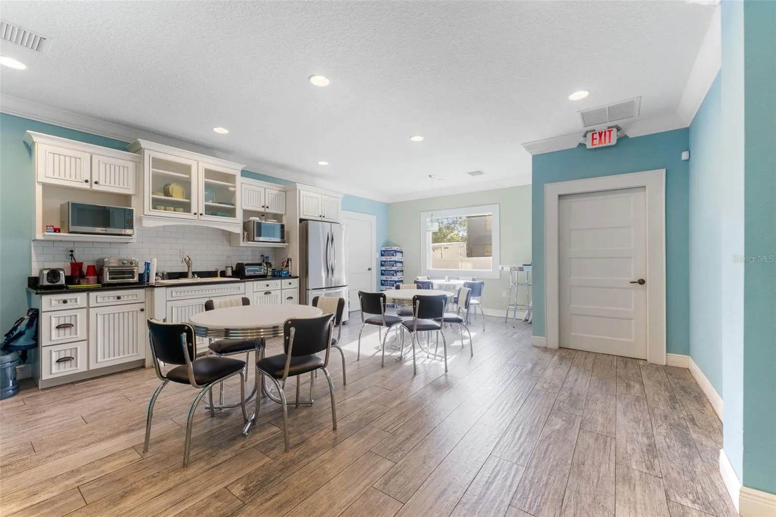 337 S PLANT AVE