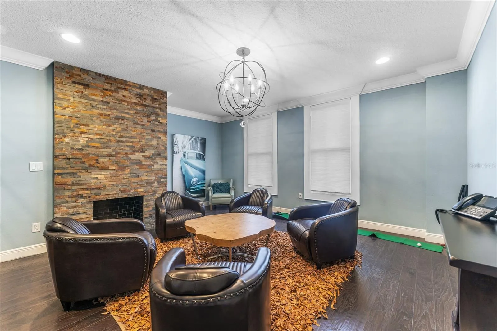 337 S PLANT AVE