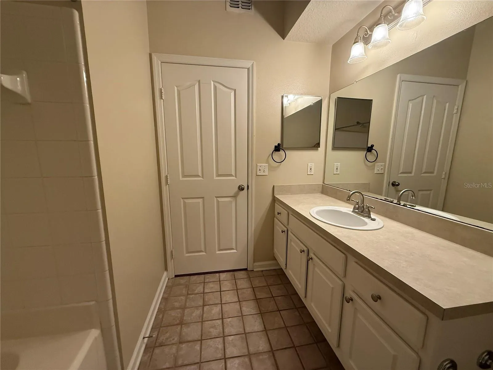 4207 S DALE MABRY HWY #2206, #2206