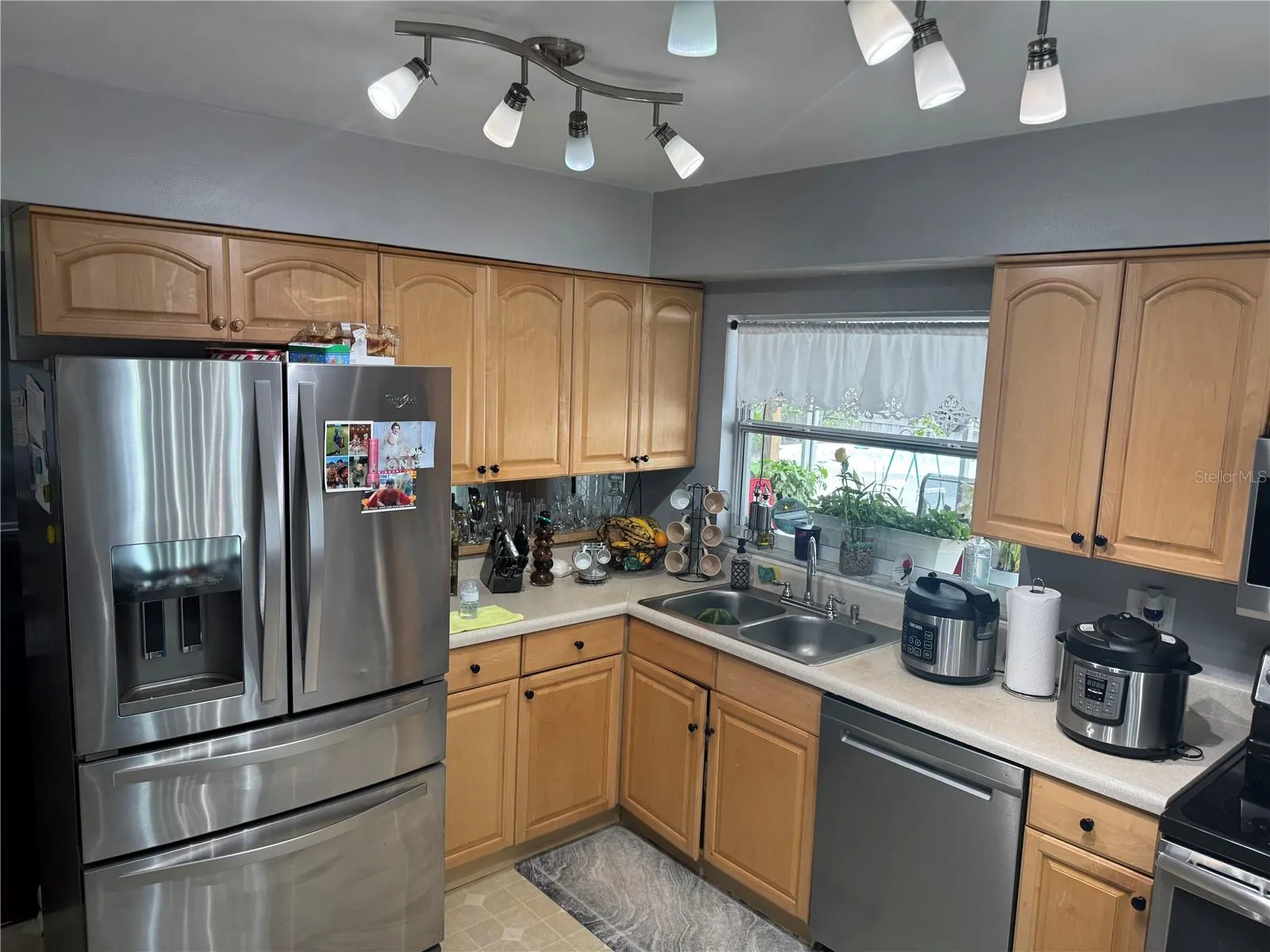 5102 CRESTMORE CT