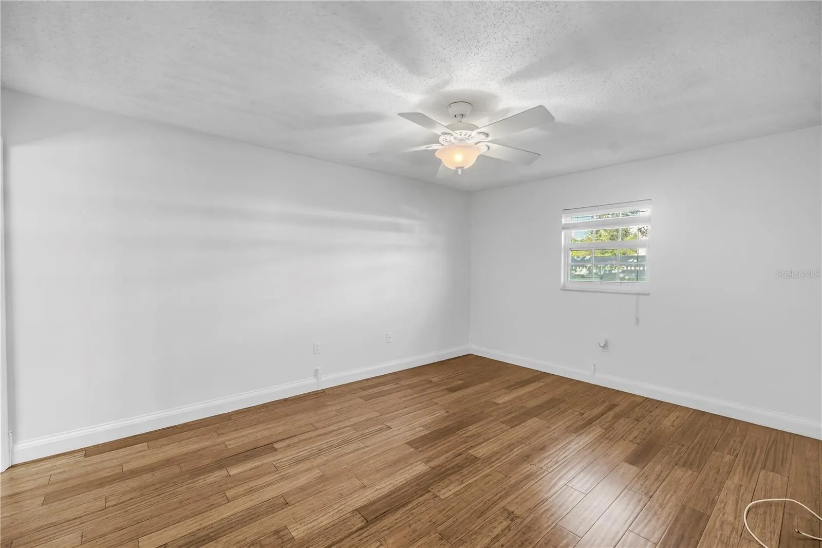1701 BELLEAIR FOREST DR #B, #B