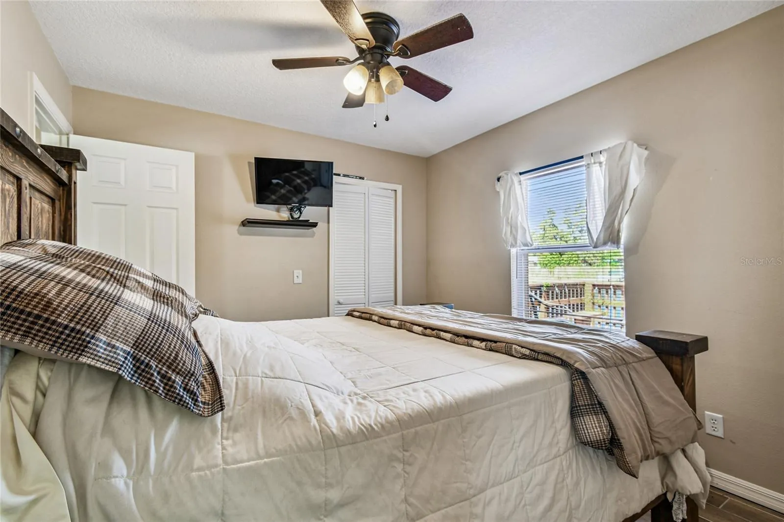 11332 SYLVAN GREEN LN
