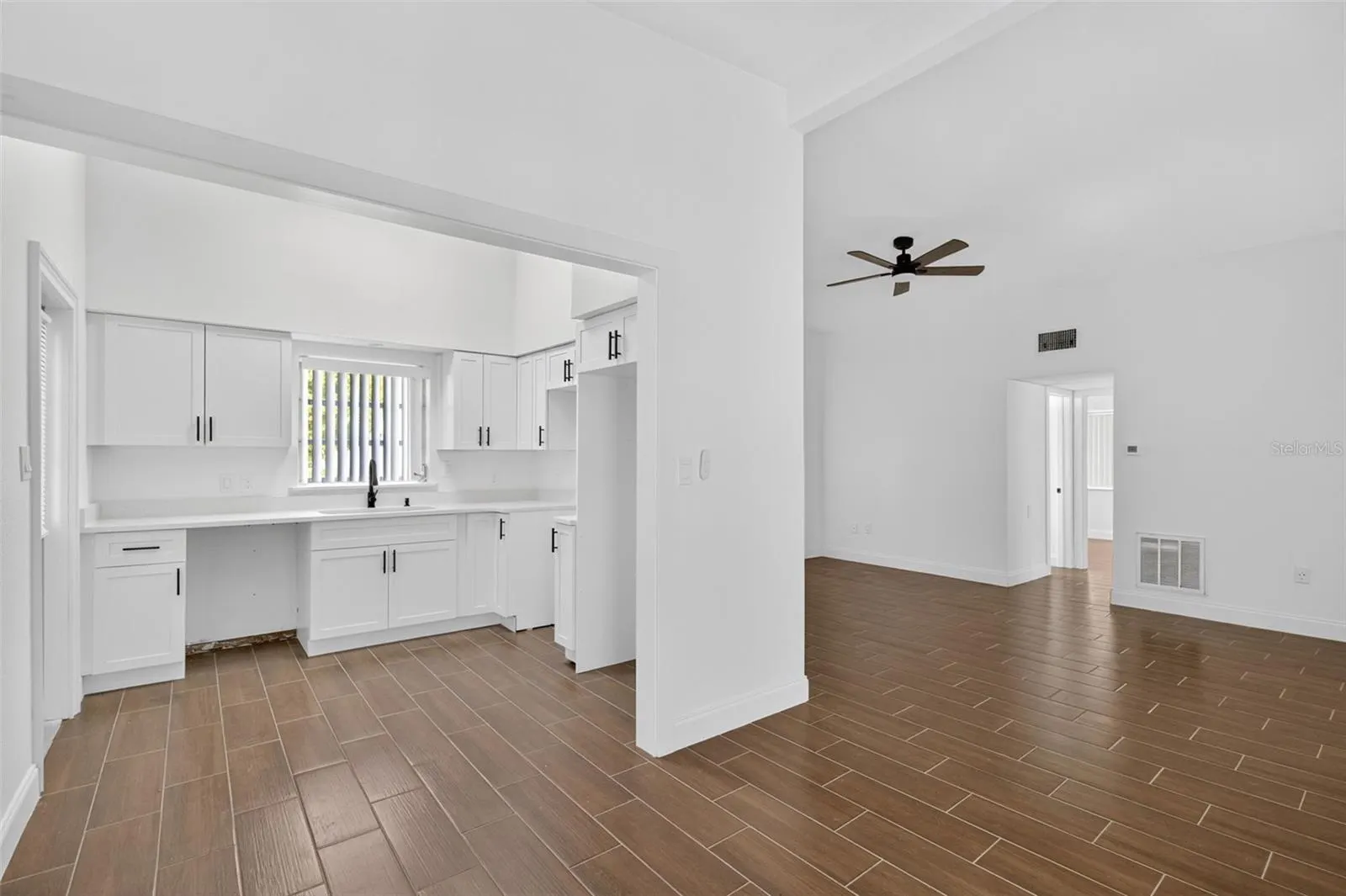 258 SEMINOLE BLVD NW