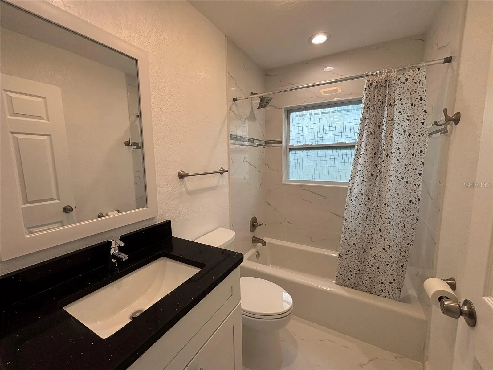 640 SAN SALVADOR DR