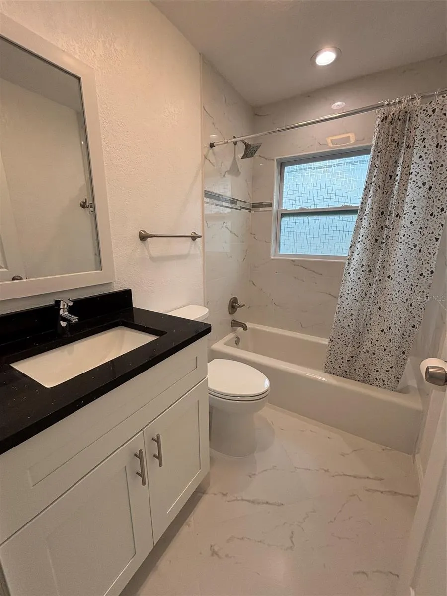 640 SAN SALVADOR DR