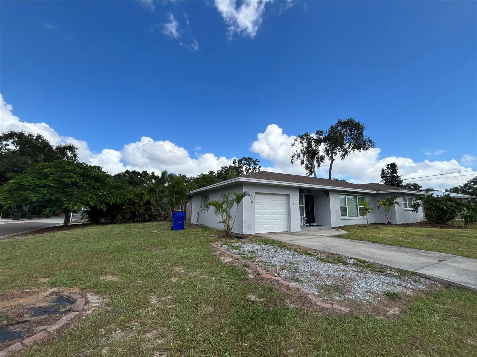 640 SAN SALVADOR DR