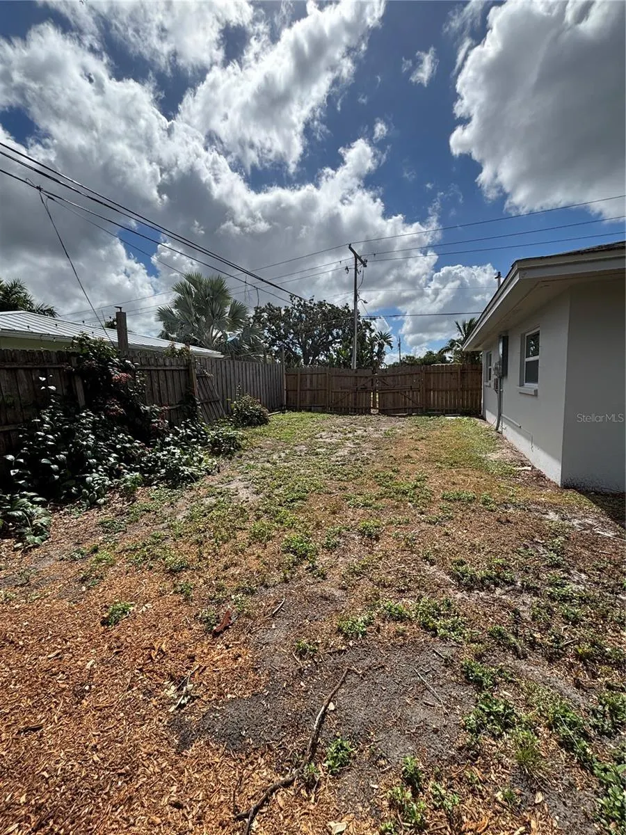 640 SAN SALVADOR DR