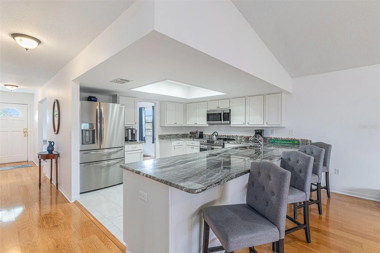 100 GULFWINDS DR W