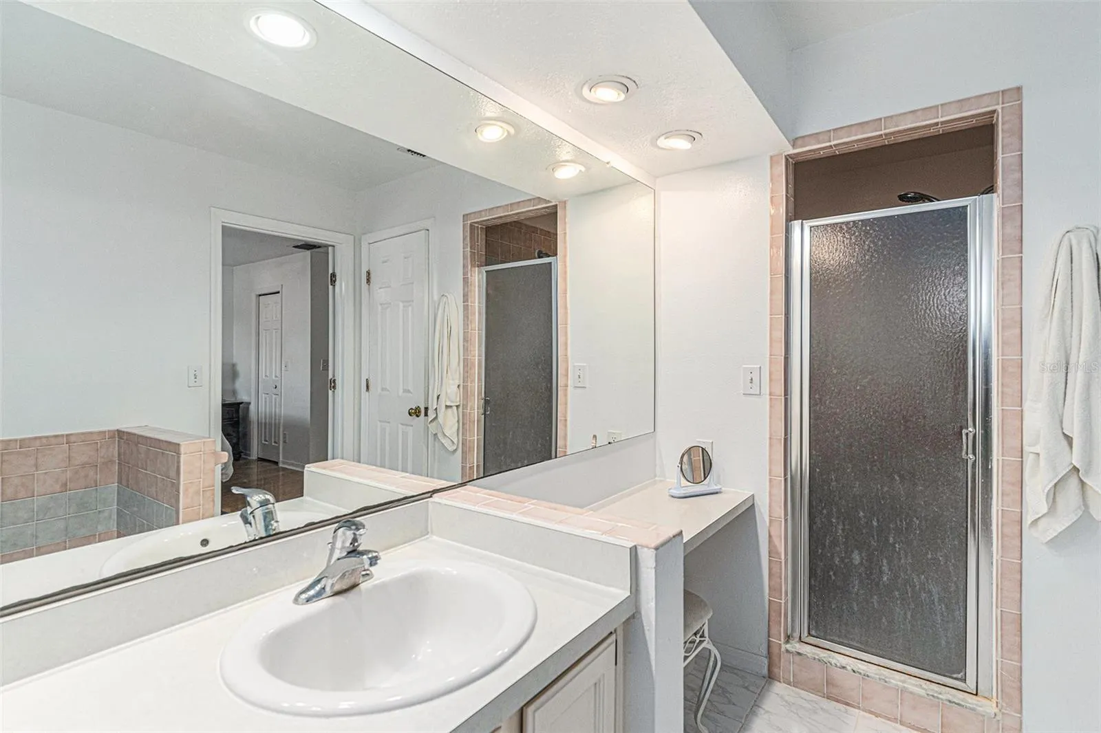 100 GULFWINDS DR W