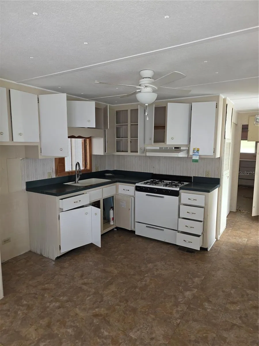 18675 US HIGHWAY 19 N #128, #128