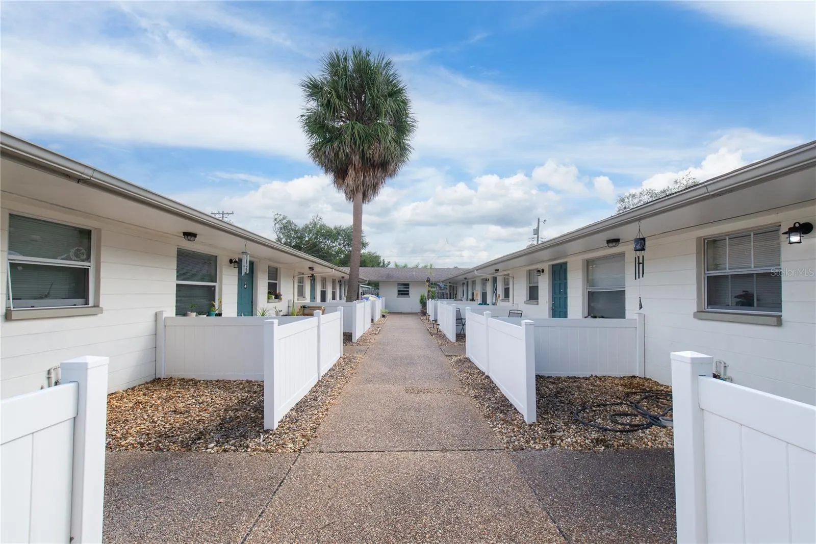 500 75TH AVE N